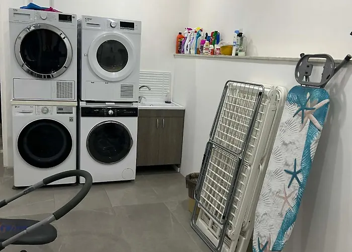 Coral Reef Charming By The Three Old Cities Apartman *