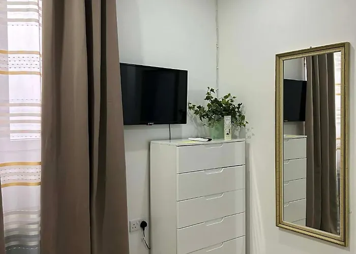 Coral Reef Charming By The Three Old Cities Apartman *